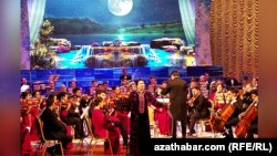 Selbiniýaz Annadurdyýewa. Döwlet simfoniki orkestri we döwlet hory. Aşgabat. 2022-nji ýylyň 28-nji awgusty