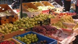 Գյումրիում բողոքում են բացօթյա առևտուրն արգելելու դեմ, քաղաքային իշխանությունը, սակայն, վճռական է