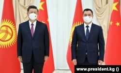Си Цзинпин менен Садыр Жапаров. 15-сентябрь, 2022-жыл. Самарканд, Өзбекстан.