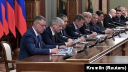 Ռուսաստան, կառավարության անդամները հանդիպում են անցկացնում երկրի նախագահ Վլադիմիր Պուտինի և վարչապետ Դմիտրի Մեդվեդևի հետ, Մոսկվա, 15 հունվարի, 2020թ. 