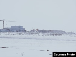 Новая золотоперерабатывающая фабрика, против запуска которой ранее выступали жители поселка Бестобе Акмолинской области. 30 января 2022 года