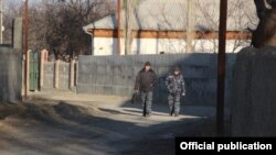 Кыргыз-тажик чек арасындагы Ак-Сай айылы. Баткен облусу. Архивдик сүрөт. 