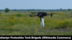 DJI Mavic 3 квадрокоптери