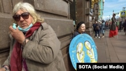 Елена Осипова ялгыз пикетта, Петербур, 1 май 2022 ел