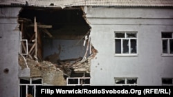 Поврежденный дом в Луганской области, октябрь 2015