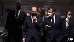 За повідомленням, розмова тривала 75 хвилин