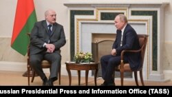 Переговори Володимира Путіна (п) і Олександра Лукашенка, Санкт-Петербург, 29 грудня 2021 року