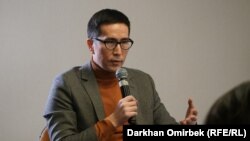 Әлеуметтанушы, Paperlab зерттеу орталығының жетекшісі Серік Бейсембаев.