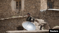 "Исломий давлат" аҳоли ўртасида ўзига қарши хабарлар тарқалишининг олдини олиш мақсадида телевизор кўришни тақиқламоқда.