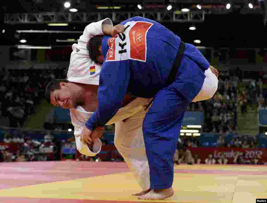 Лондон-2012. Поединок кыргызского и японского олимпийцев по дзюдо