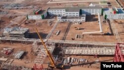 Lebap welaýatynyň Köýtendag etrabynda gurulýan “Garlyk” kaliý dökünlerini öndürýän dag-magdan toplumy.