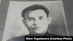 Төрөкул Айтматов.