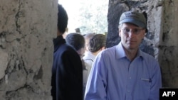 Роберт Форд в Сирии в 2011 году