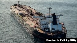 Вантажне морське судно, фото ілюстративне