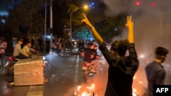 Нааразылык акциялары 18-сентябрда Тегеран университетинде башталган.