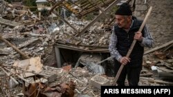 Нагорный Карабах - Степанакерт после ракетного обстрела со стороны Азербайджана, 10 октября 2020 г.