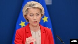 Եվահանձնաժողովի նախագահ Ուրսուլա ֆոն դեր Լայենը ասուլիս է տալիս Ռուսաստանի դեմ պատժամիջոցների 18-րդ փաթեթի վերաբերյալ, 10-ը հունիսի, 2025թ.