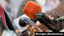 Srđan Vuletić: Mediji spinuju javnost i u službi su tih istih politika