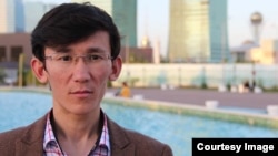 Блогер Тимур Бектұр.