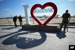 Російські військові у захопленому Скадовську, травень 2022 року