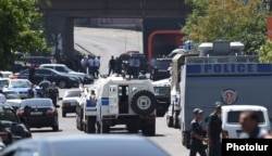 Біля місця нападу, Єреван, 17 липня 2016 року