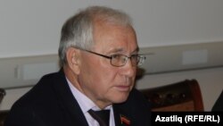 Разил Вәлиев