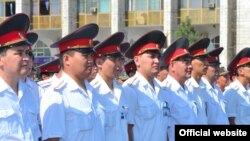 Построение сотрудников ДПС МВД КР в Бишкеке. Иллюстративное фото