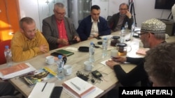 Чарада катнашучылар