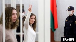 Журналістки Дар’я Чульцова і Катерина Бахвалова були затримані 15 листопада 2020 року в Мінську під час несанкціонованої акції, з якої вели стрім