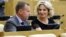 Денис Вороненков и Мария Максакова на заседании Госдумы, июнь 2016 года. 