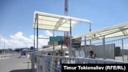 Кыргыз-казак чек арасы. Иллюстрациялык сүрөт.