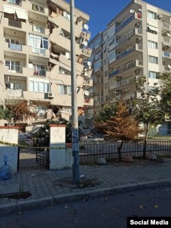 Квартира, где проживают кыргызстанцы, находилась на первом этаже этого дома.