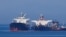 انتقال محموله نفتکش لانا به نفتکش آیس‌انرژی در حوالی جزیره اویا در یونان