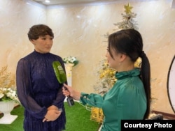 Айсулуу Тыныбекова жана КТРК Спорттун кабарчысы Адинай Курманова.