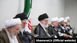 اعضای خبرگان در دیدار با رهبر (عکس آرشیو)