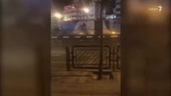 ویدئویی از حضور نیروهای امنیتی و ماشین‌های آب‌پاش در تهران- غروب سه‌شنبه