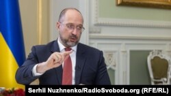 Прем’єр-міністр України Денис Шмигаль під час інтерв'ю Радіо Свобода
