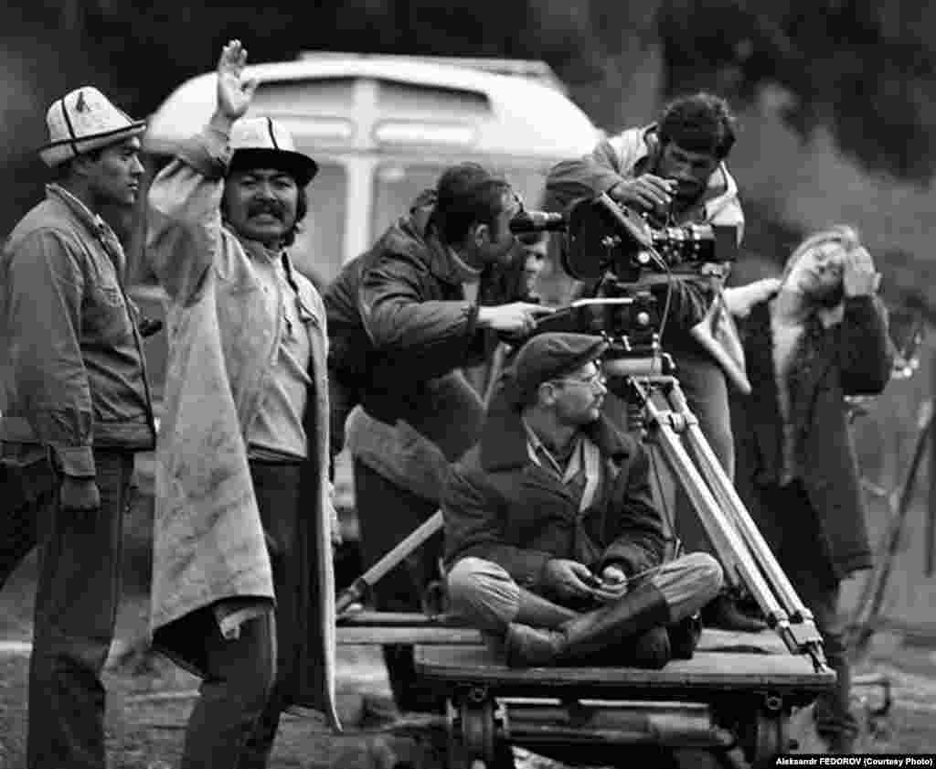 &quot;Ак кеме&quot; тасмасын тартуу учурунда.&nbsp;