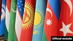 Государственные флаги стран участниц 