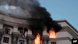 Пажар у будынку кабінэту міністраў Украіны, раніца 7 верасьня 2025 году