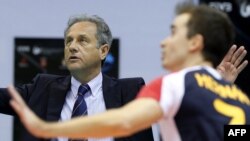 خولیو ولاسکو به هنگام مربی‌گری تیم ملی اسپانیا در سال ۲۰۱۰