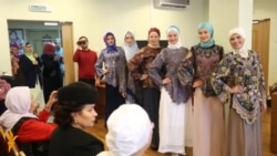 Иран кунаклары татар-мөселман киемнәрен карады