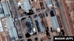 تصویر ماهواره‌ای مربوط به ۲۹ خرداد از ساختمان‌های مرکز فناوری هسته‌ای اصفهان، قبلاً بیانگر برخی نشانه‌های آسیب‌دیدگی ناشی از حملات اسرائیل بود. تصویر گرفته شده در اول تیرماه پس از حملات آمریکا، نشان‌دهنده تخریب گسترده در این مرکز است.