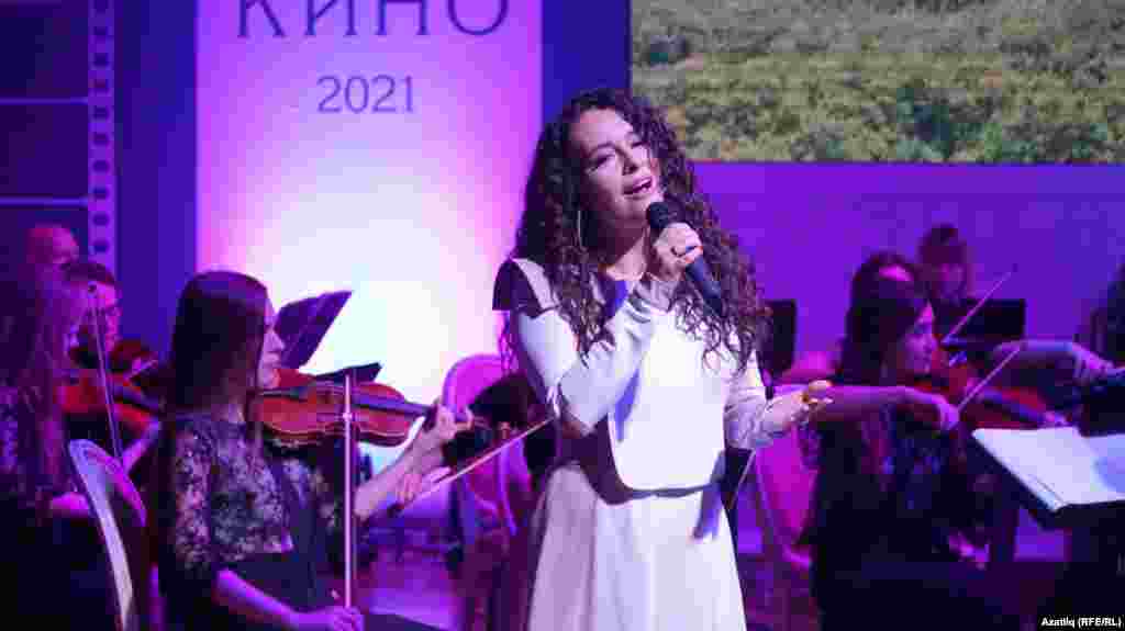 Җырчы Эльмира Кәлимуллина