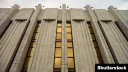 Зустріч проходила в Українському домі (на фото) у закритому режимі