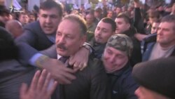 Протести 17 жовтня: депутат Барна побився із активістами (відео)