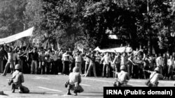 Иранды өзгөрткөн ислам ыңкылабы 