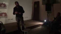 Праблемы мовы абмяркоўваюць у тэатры