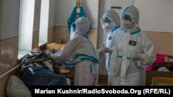 Ковідне відділення Старосамбірської лікарні. Село Лаврів, Львівська область. Україна. 2021 рік