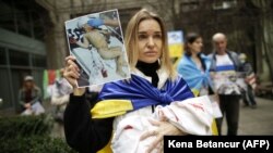 Украинаны колдоо акциясы. ЮНИСЕФтин Нью-Йорктогу кеңсесинин алды. 17-март, 2022-жыл